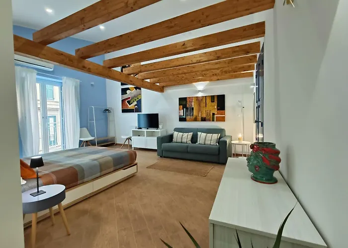 Momoflat Apartment *